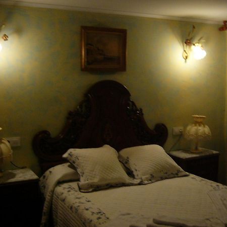 Casa Victoria Hotel Ciruena ภายนอก รูปภาพ